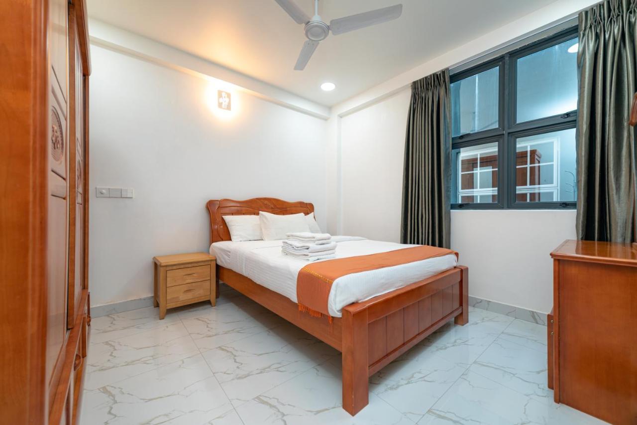 White Beach Holiday At Hulhumale' Exterior photo